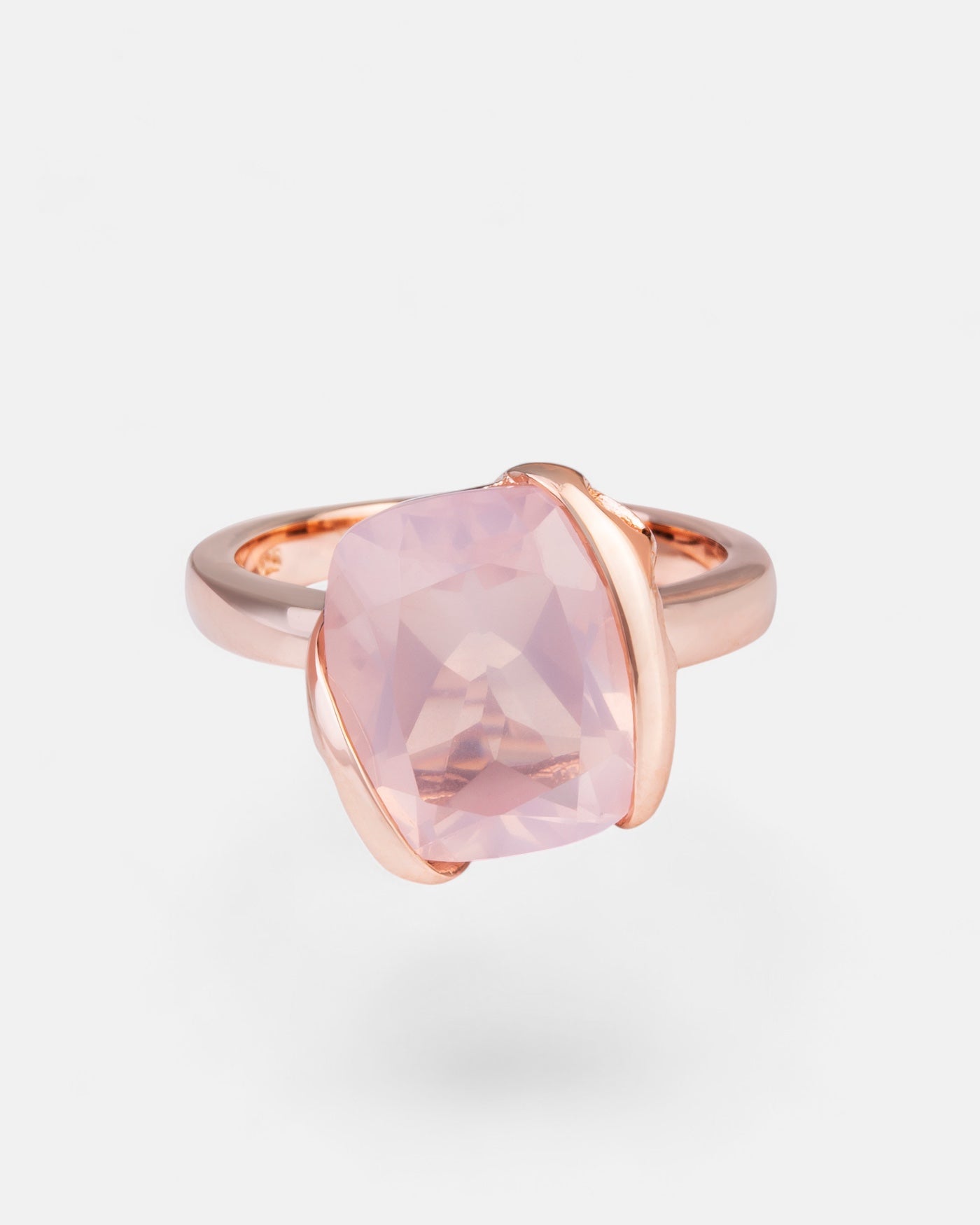 Carolin_Stone_Jewellery_Loving_You_Ring_Rosenquarz_Rosegold_main.jpg