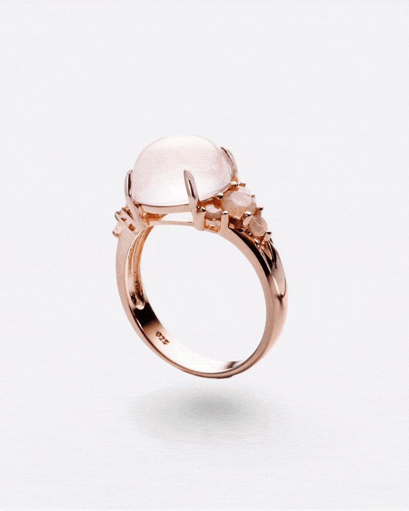 Carolin_Stone_Jewellery_Blooming_Ring_Rosegold_Mondstein_front_gif.gif