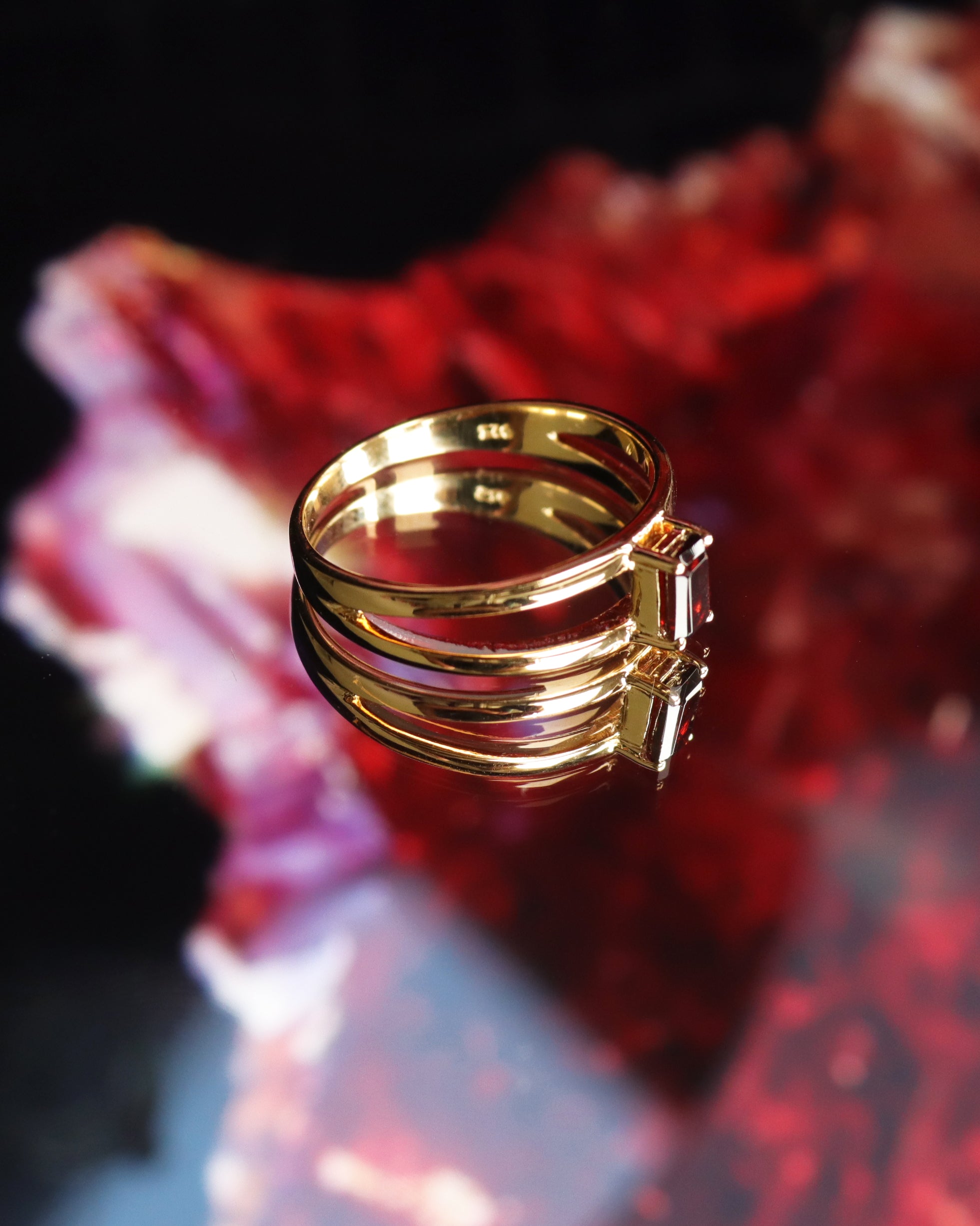 Roter Granat Edelstein Ring Gold - Imaginative Ring - Edelsteinschmuck gold