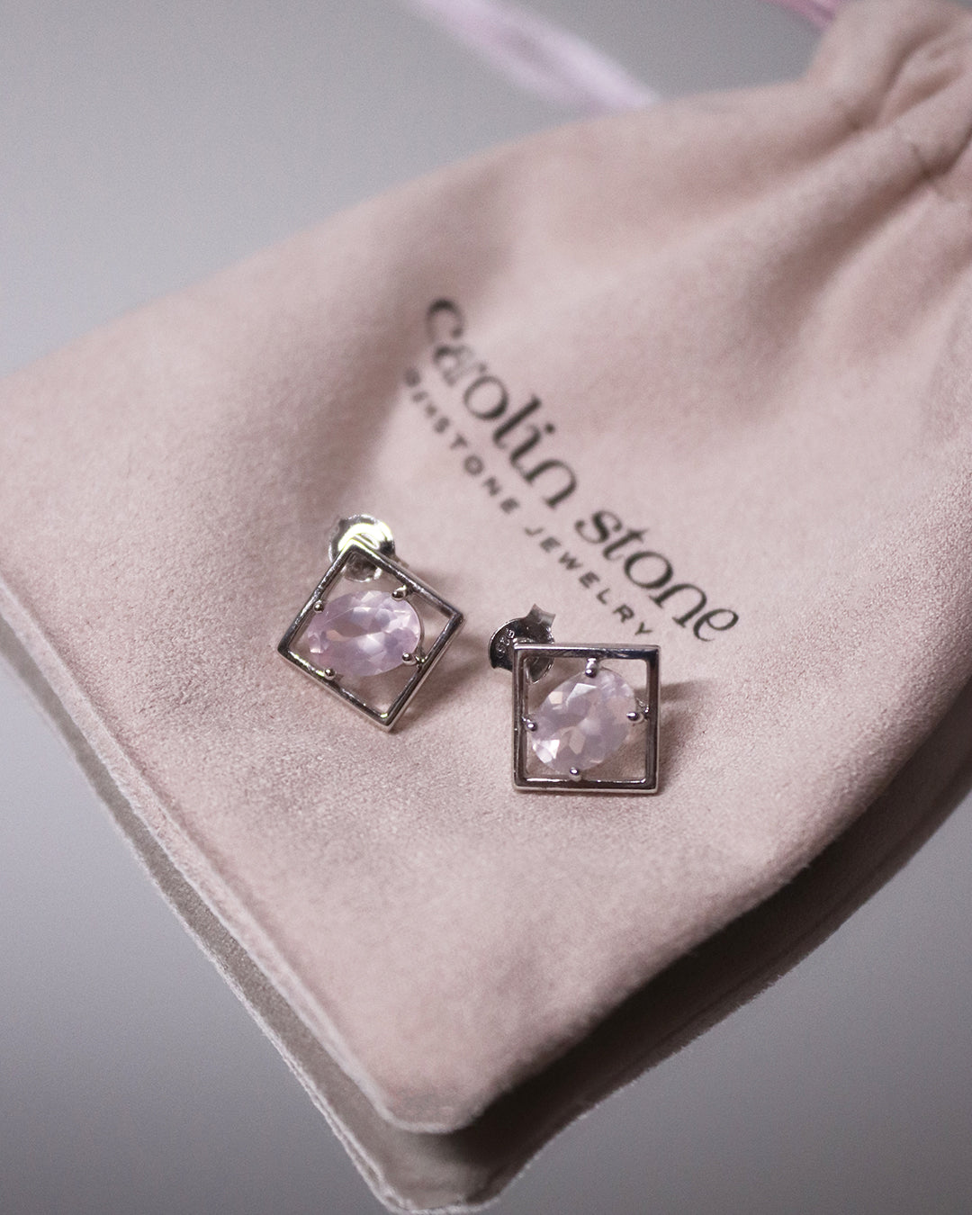 Charming stud earrings rose quartz silver