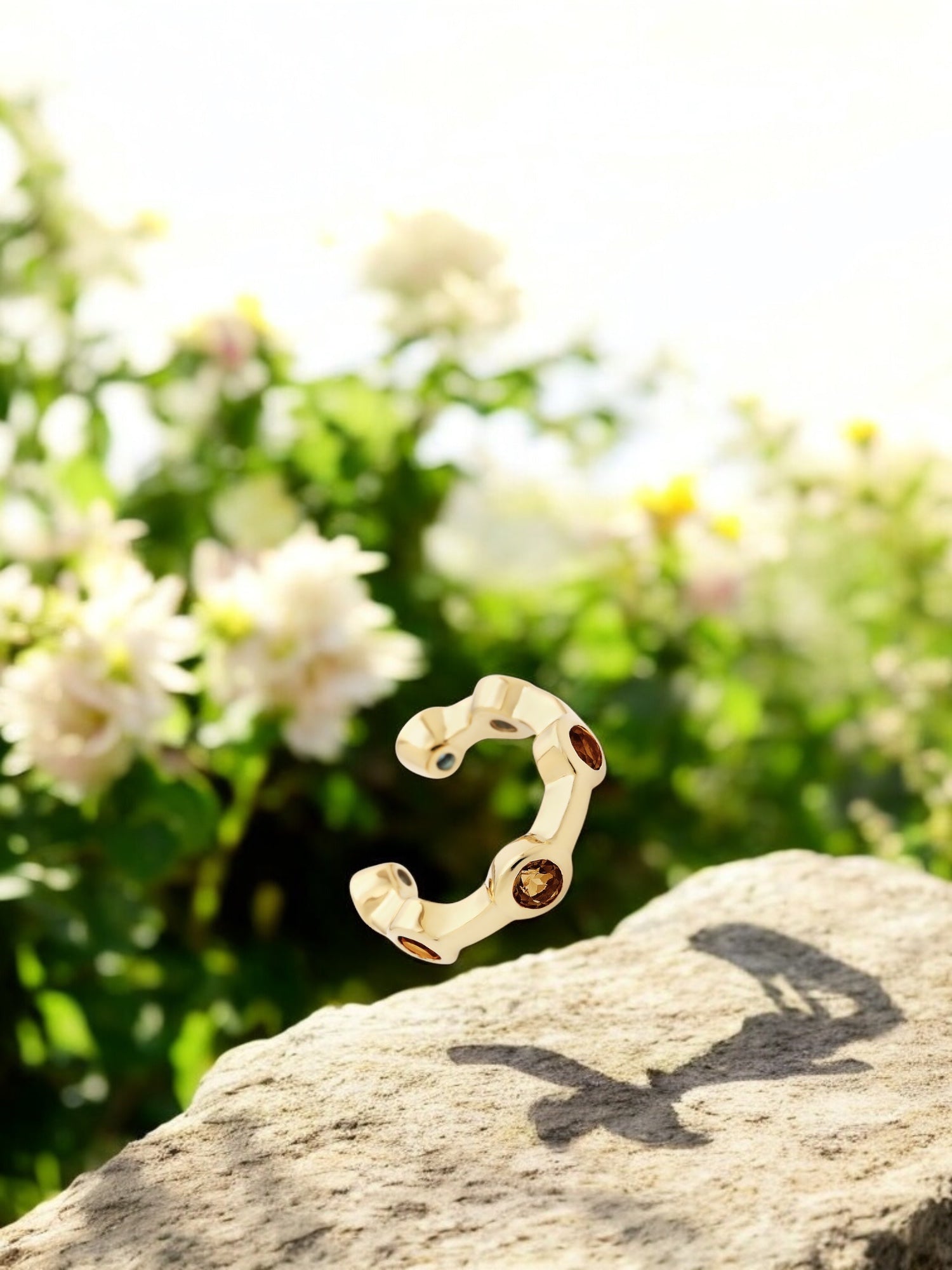 Citygirl pink - Earcuff Rhodolite Gold