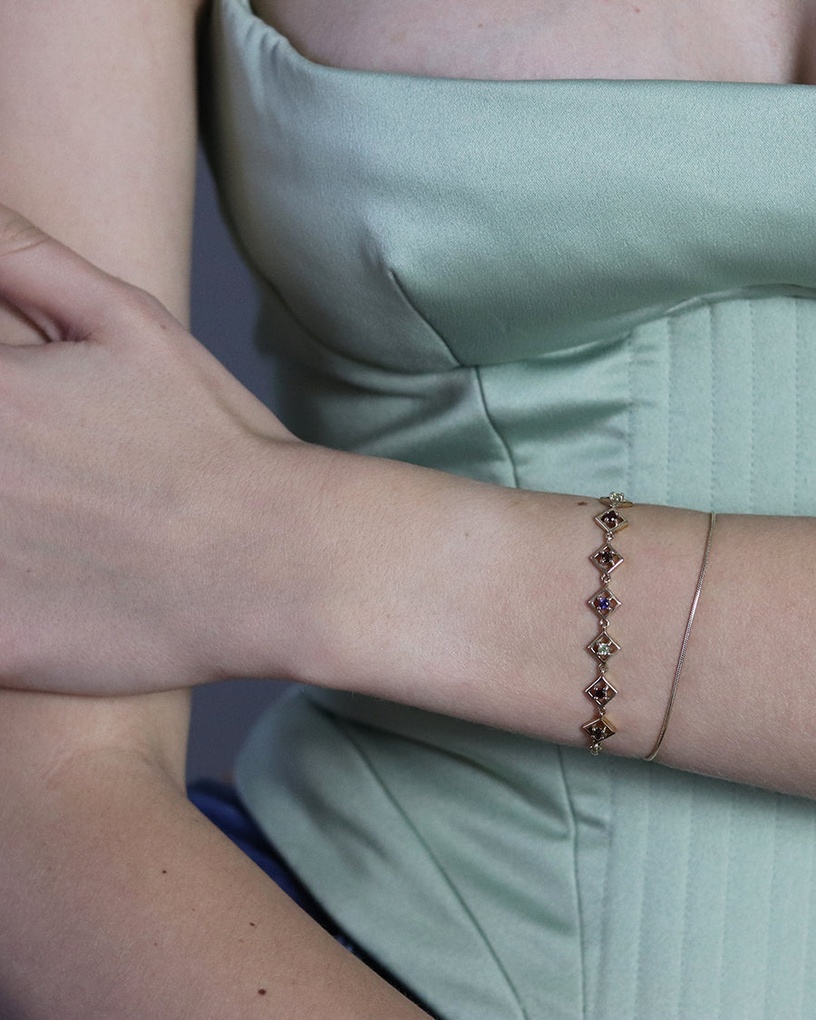 Embrace Me Bracelet Garnet Gold