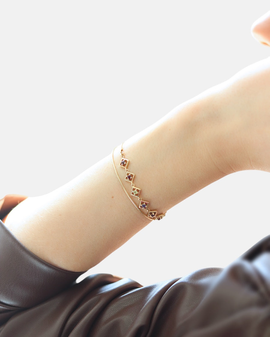 Embrace Me Bracelet Garnet Gold
