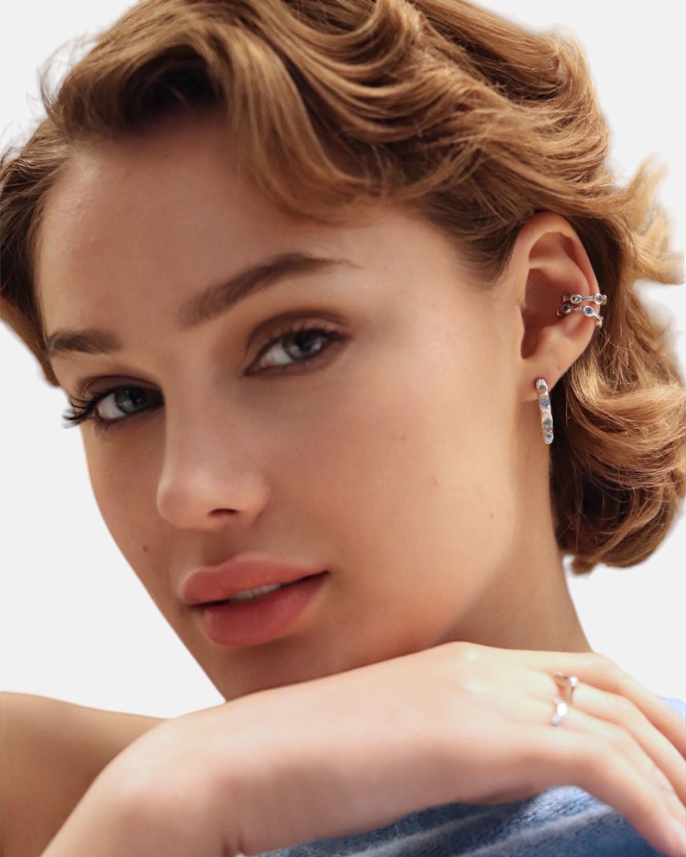 Citygirl blau - Ear cuff Topas Silber