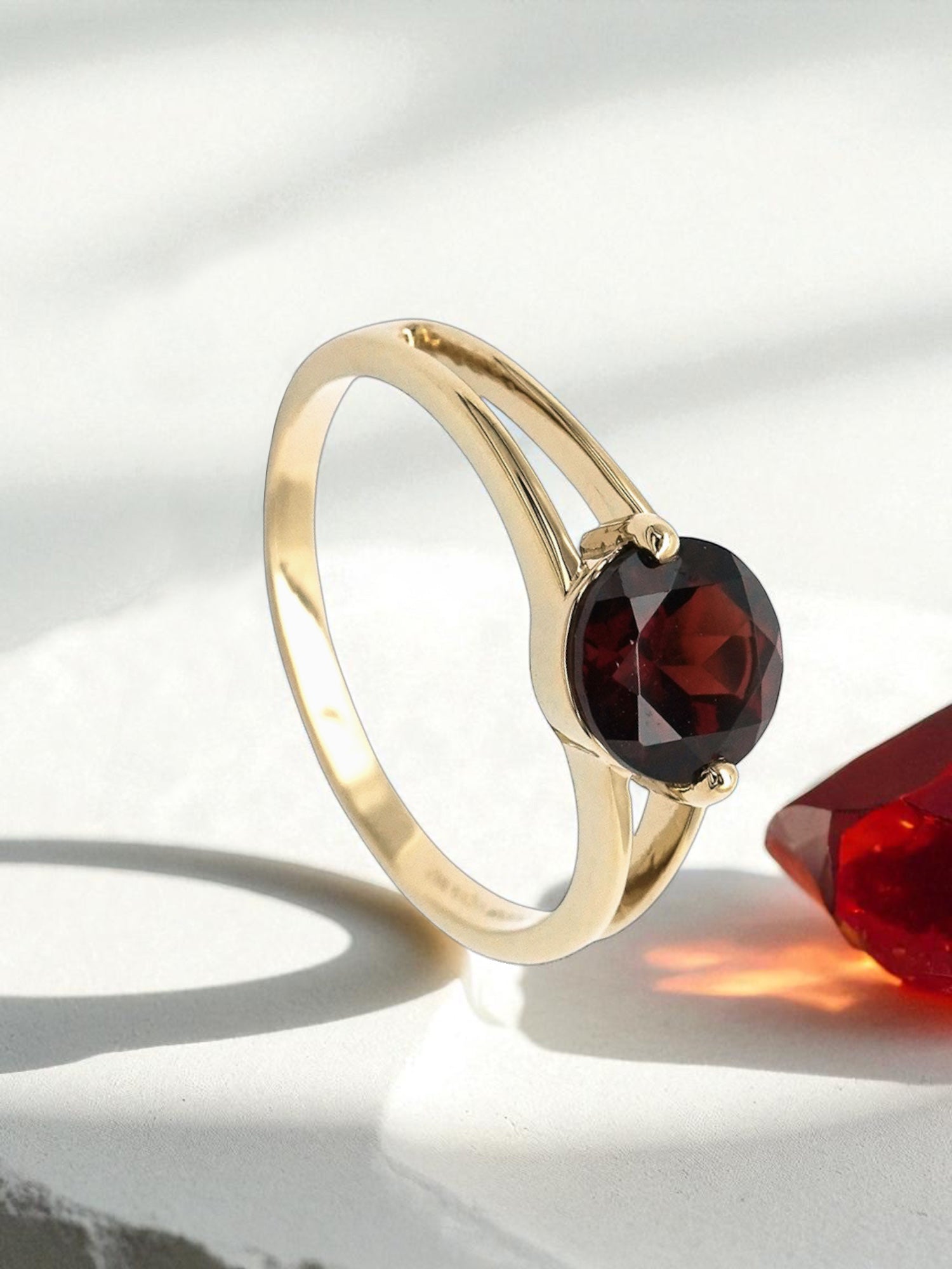 Intention Ring Granat - Positivität Gold