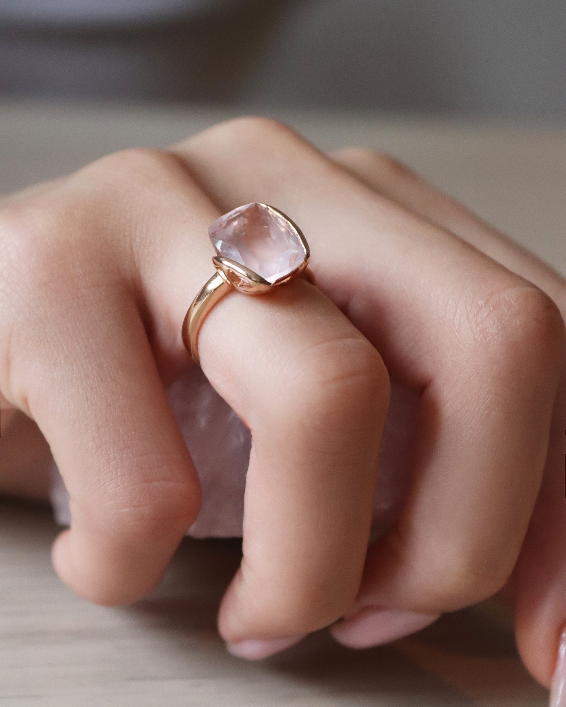 Rose quartz rose gold ring discount