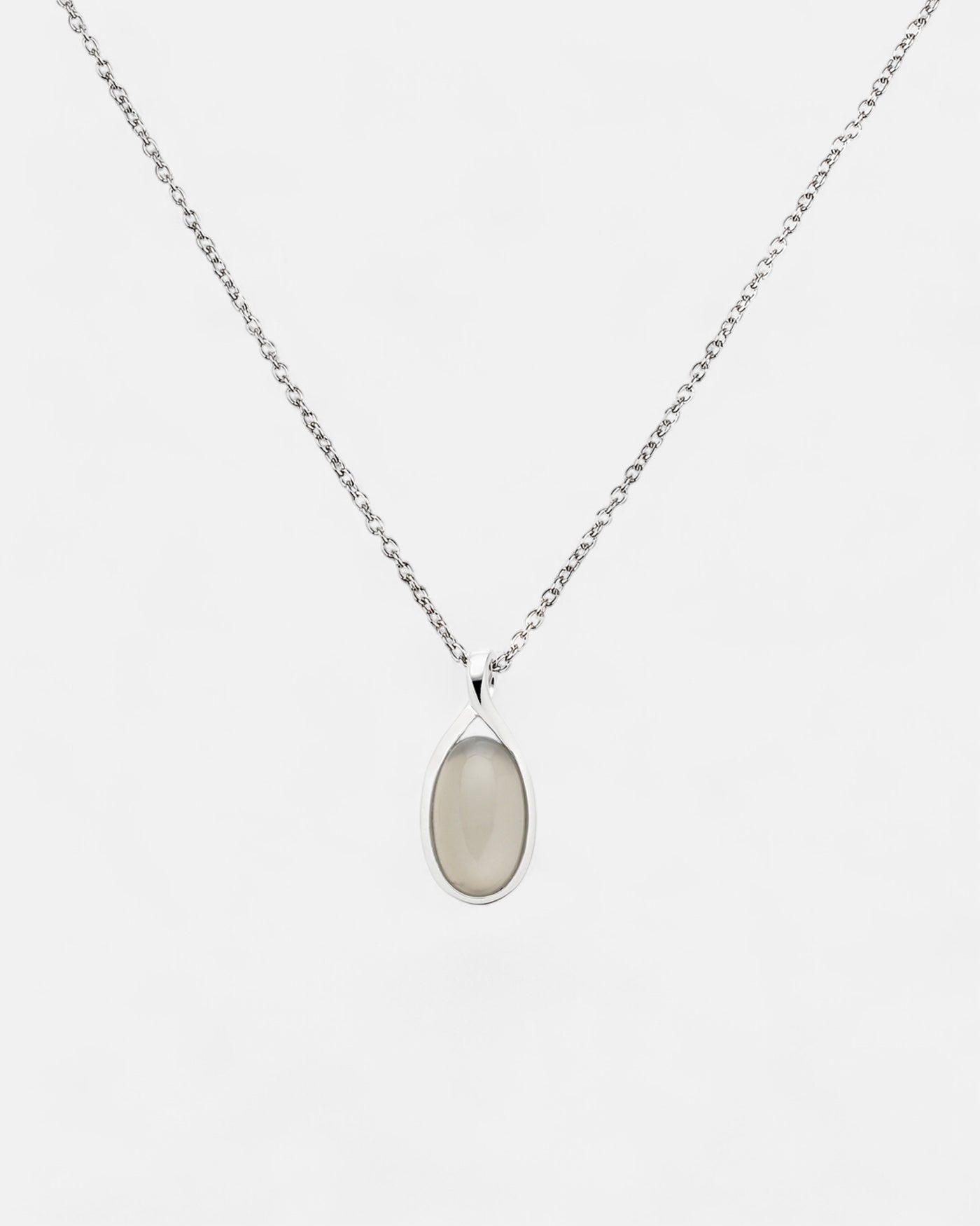 Carolin_Stone_Jewellery_My_Brilliant_Halskette_Mondstein_Silber_main.jpg