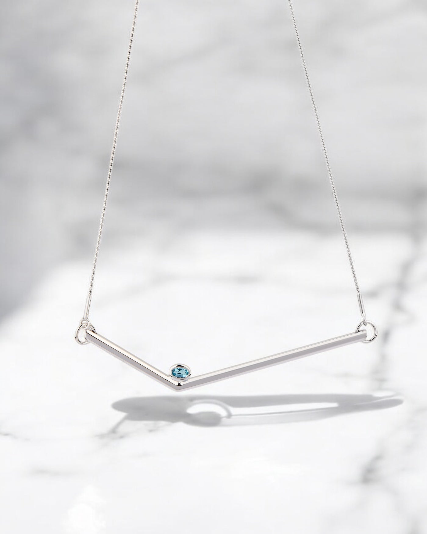 Carolin_Stone_Jewellery_Transforming_Halskette_Topas_Silber_1-Photoroom.jpg
