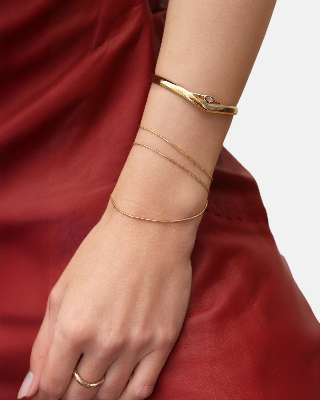 Carolin_Stone_Jewellery_Unlimited_Love_Armreif_Rosenquarz_Gold