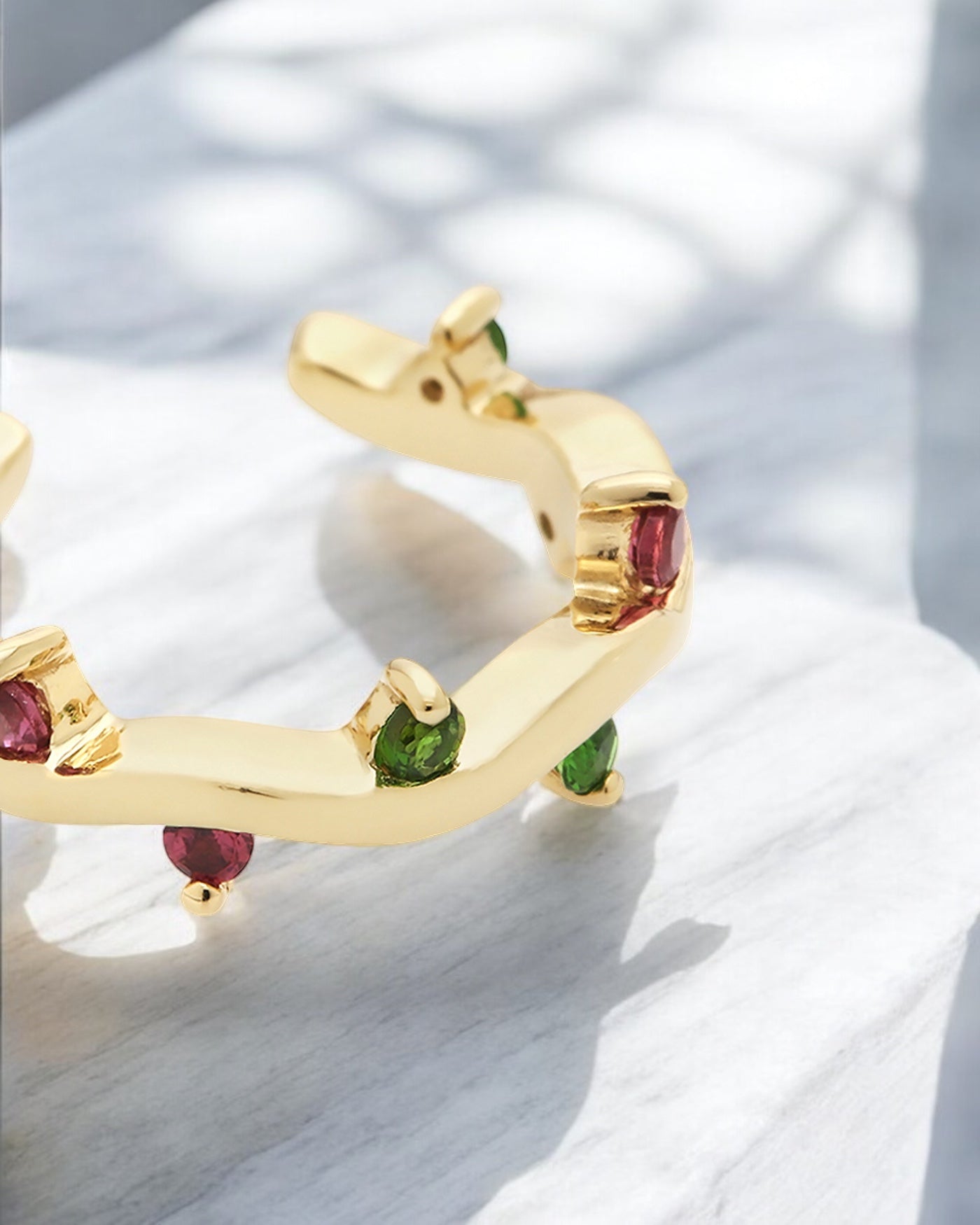 Cit'azone pink-grün - Ear cuff Rhodolith Gold