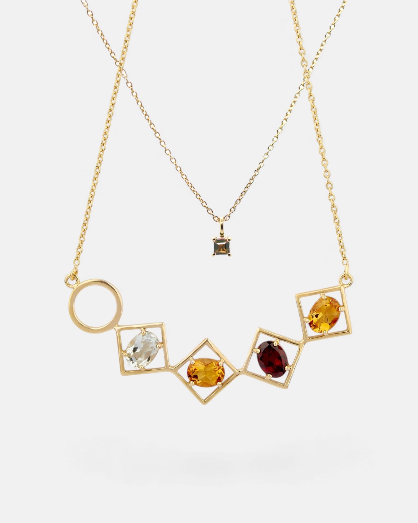 Charming_Halskette_Stressreduzierunk_Pendant_Rauchquarz_Gold_Set-Photoroom-2.jpg