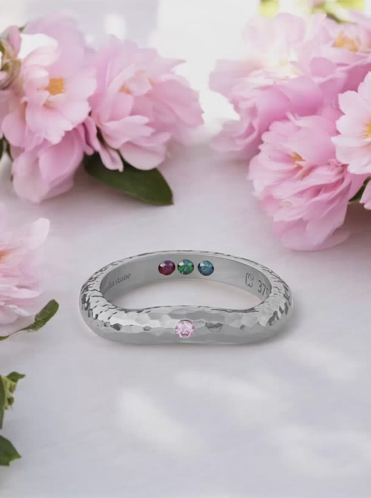 Personalisierter Hidden Inner Strength Ring Gehämmert