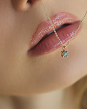 Carolin_Stone_Jewellery_Kommunikation_Halskette_Topas_Gold_video